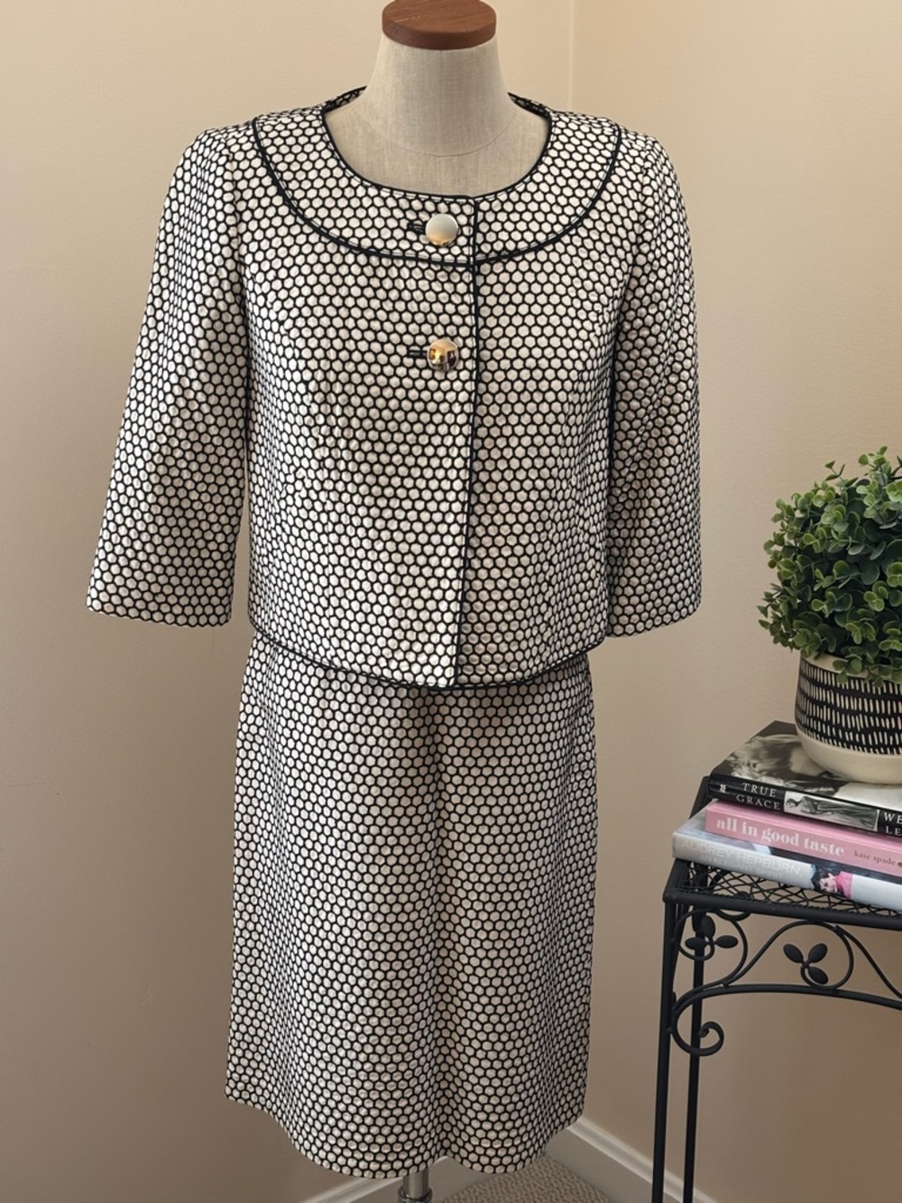 Ann Taylor Black and White Honeycomb Suit Jacket and Skirt.